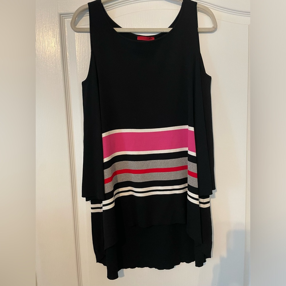 RED LARGE Black and Pink Off-the-Shoulder Sweater (bare shoulder)
